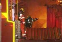 Man Spotted Fleeing Suspicious Fire After Explosions – What Happened? man-spotted-fleeing-suspicious-fire-after-explosions-what-happened