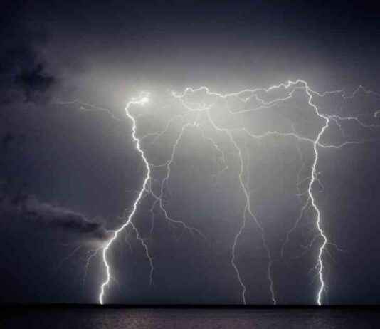 Power Outage in Hawke’s Bay Caused by Lightning Strike power-outage-in-hawkes-bay-caused-by-lightning-strike