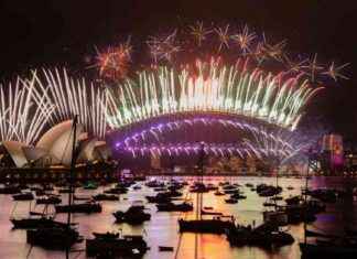 Sydney Harbour New Year’s Eve Celebration Draws One Million Visitors sydney-harbour-new-years-eve-celebration-draws-one-million-visitors