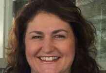 Tributes to Woman Allegedly Killed by Partner: Neighbours Remember Her tributes-to-woman-allegedly-killed-by-partner-neighbours-remember-her