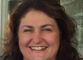 Tributes to Woman Allegedly Killed by Partner: Neighbours Remember Her tributes-to-woman-allegedly-killed-by-partner-neighbours-remember-her