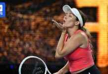 Collins Silences Australian Open Crowd with ‘Shut Up’ Remark and Gestures for Respect collins-silences-australian-open-crowd-with-shut-up-remark-and-gestures-for-respect