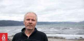 Confession of a Romance Novel Dropper: A True Story confession-of-a-romance-novel-dropper-a-true-story