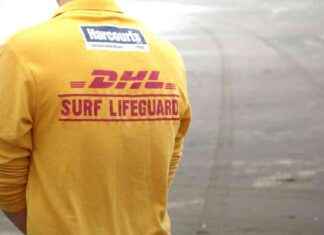 Dramatic Helicopter Rescue Saves Four People Swept Away in Rip dramatic-helicopter-rescue-saves-four-people-swept-away-in-rip