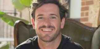 Locals Continue Search for Shark Attack Victim’s Body in Hope of Closure locals-continue-search-for-shark-attack-victims-body-in-hope-of-closure