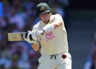 India’s Dominance Over Smith Falls Short of Milestone in Live Session ndias-dominance-over-smith-falls-short-of-milestone-in-live-session