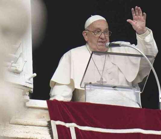 Pope Francis Appoints First Female Leader of Major Vatican Office pope-francis-appoints-first-female-leader-of-major-vatican-office