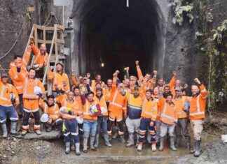 Rail tunnel reopens, ending eight months of coal trucking rail-tunnel-reopens-ending-eight-months-of-coal-trucking