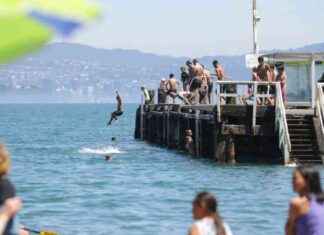 Rescue of 16 People on New Year’s Day Marks Start of Dangerous Month rescue-of-16-people-on-new-years-day-marks-start-of-dangerous-month