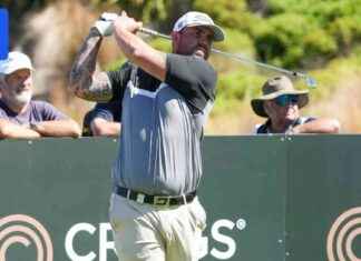 Ex-Rebels bikie overcomes visa issues to surge in NZ Open ex-rebels-bikie-overcomes-visa-issues-to-surge-in-nz-open