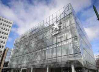 Spark Plummets: $1B Market Value Drop After Poor Results spark-plummets-1b-market-value-drop-after-poor-results