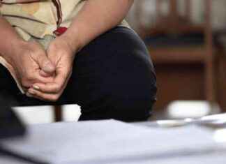 Autistic Man Escapes Noise in Seclusion Ward with Paper Stuffing autistic-man-escapes-noise-in-seclusion-ward-with-paper-stuffing