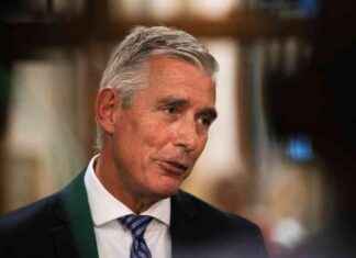 Greg Foran resigns as Air New Zealand CEO greg-foran-resigns-as-air-new-zealand-ceo