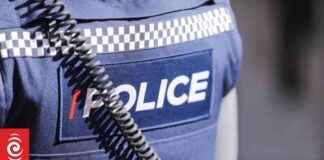 Man Bites Police Officer with Samurai Sword man-bites-police-officer-with-samurai-sword