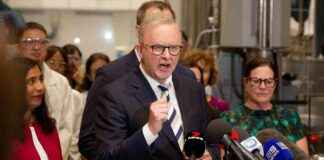 How AI is Transforming Financial Services: A New Era of Innovation FintechZoom, AI in Finance, Fintech Trends, Digital Banking, Financial Technology, Investment Insights, Crypto News, Stock Market Updates, Blockchain Innovation, Wealth Management